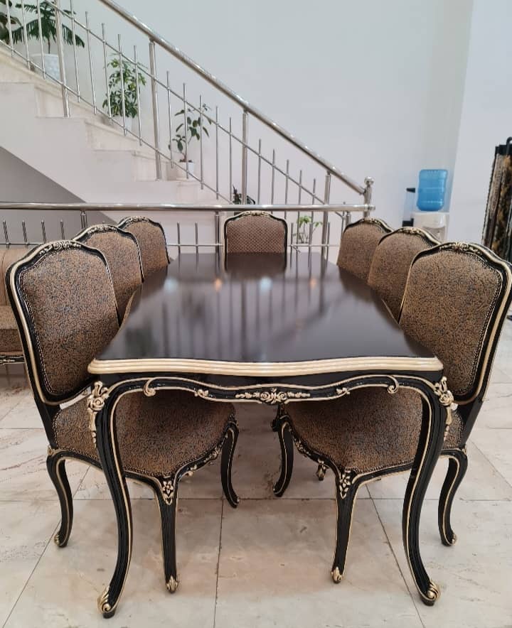 مبل کلاسیک مدل پشت گرد؛ ترکیبی از اصالت، زیبایی و راحتی