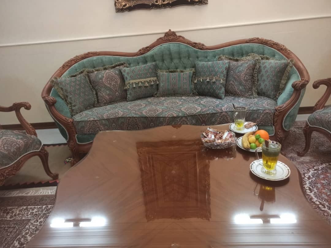 مبل کلاسیک مدل لیون، ست ناهارخوری لیون، مبل چوب راش