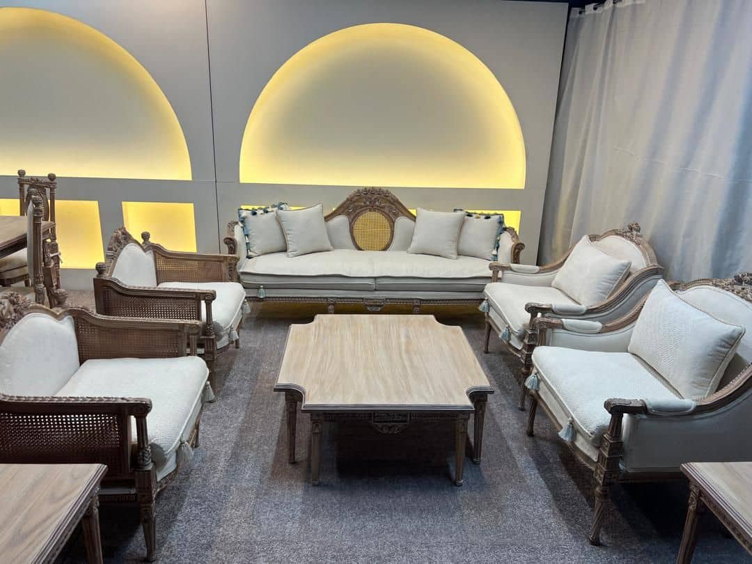 مبل کلاسیک مدل دیبا | چوب راش گرجستان با فوم سرد و ضمانت