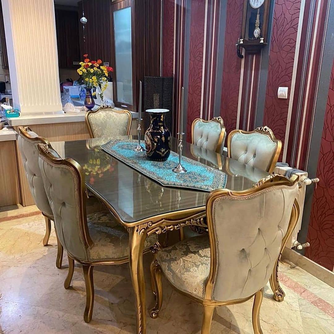 مبل کلاسیک و شیک مدل زمرد | چوب راش و گردو با طراحی خاص و بادوام