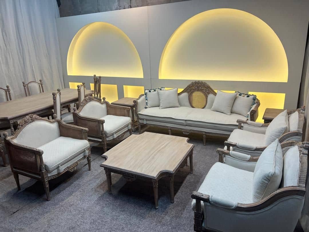 مبل کلاسیک مدل دیبا | چوب راش گرجستان با فوم سرد و ضمانت