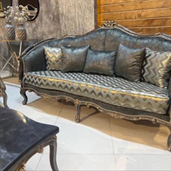 مبل کلاسیک مدل زمرد | ترکیب چوب راش و گردو با طراحی شیک و بادوام